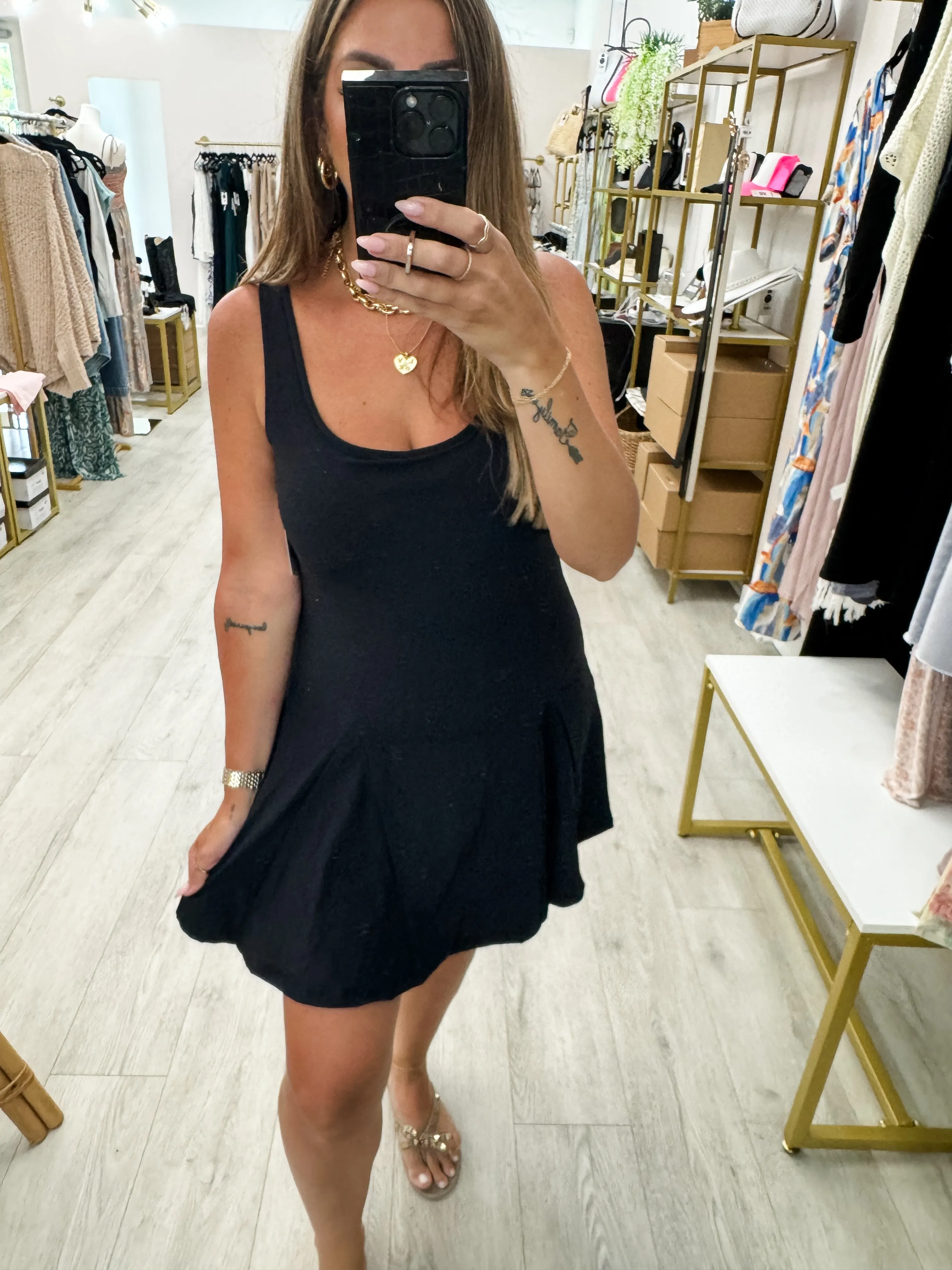 Black Criss-Cross Square Active Dress