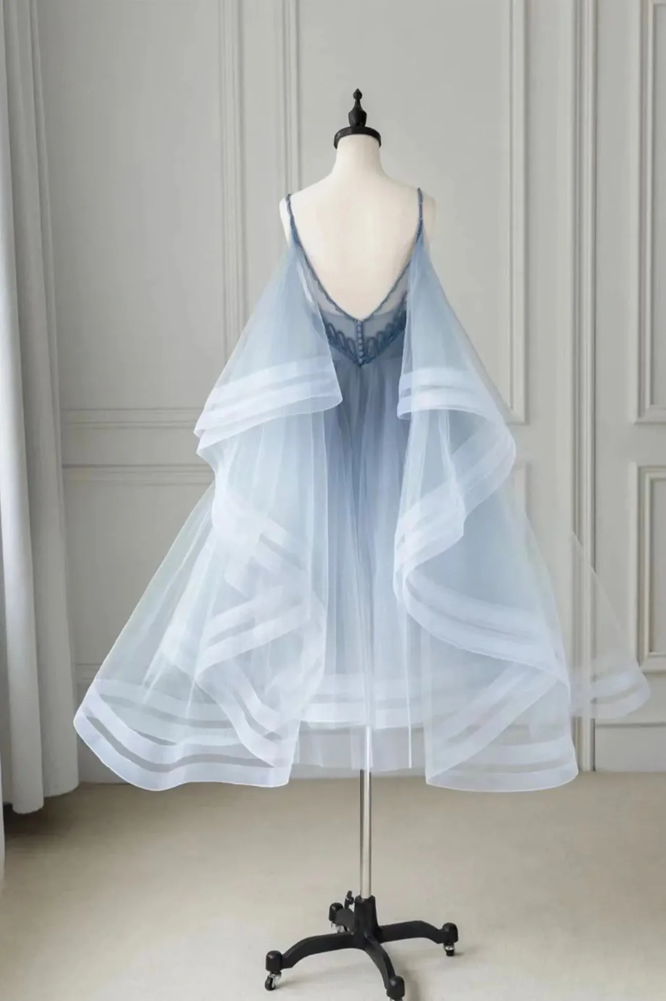 Cute Tulle Short A-Line Prom Dress, Spaghetti Strap V-Neck Evening Dress