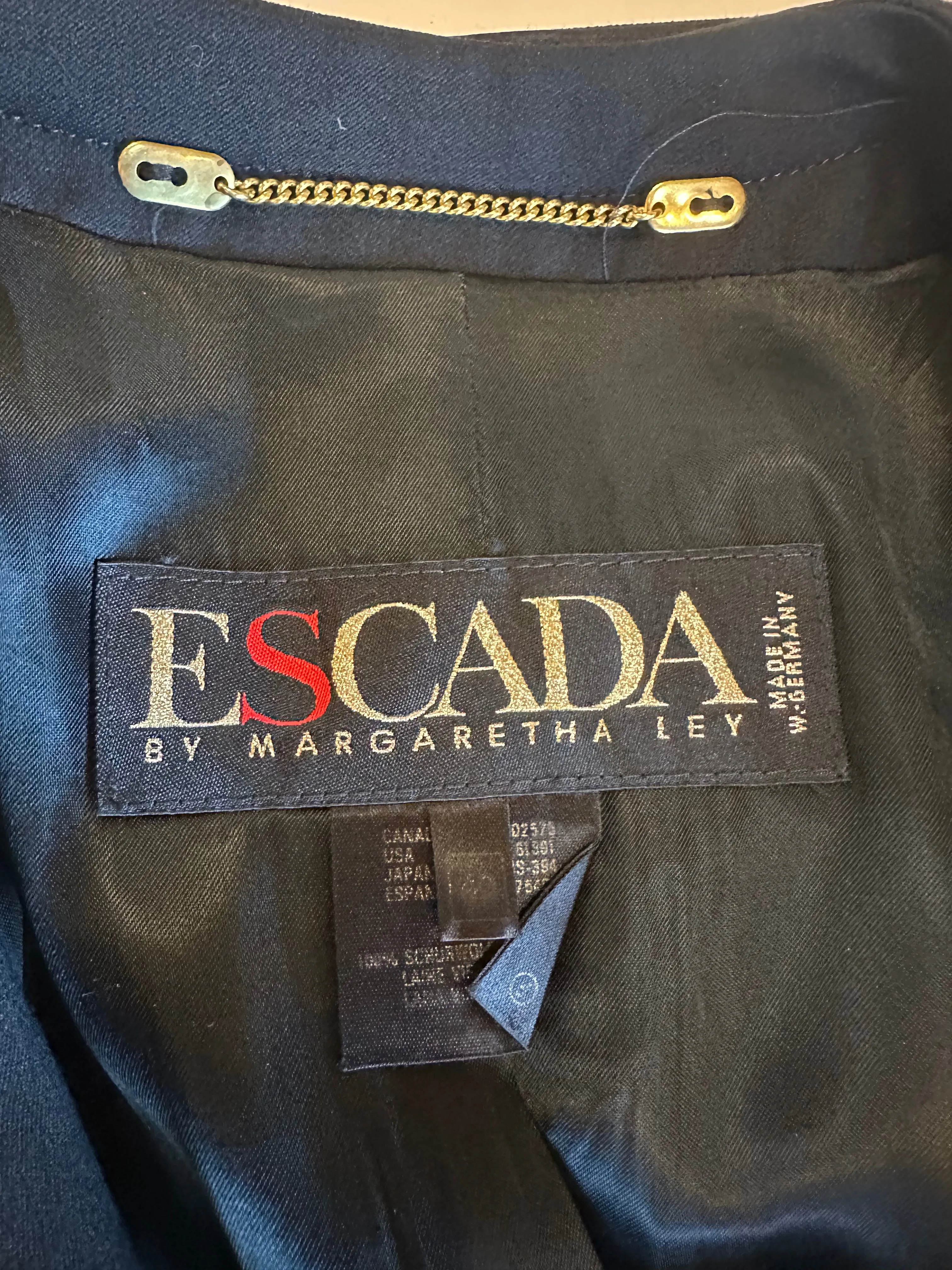 Escada Collarless Blazer