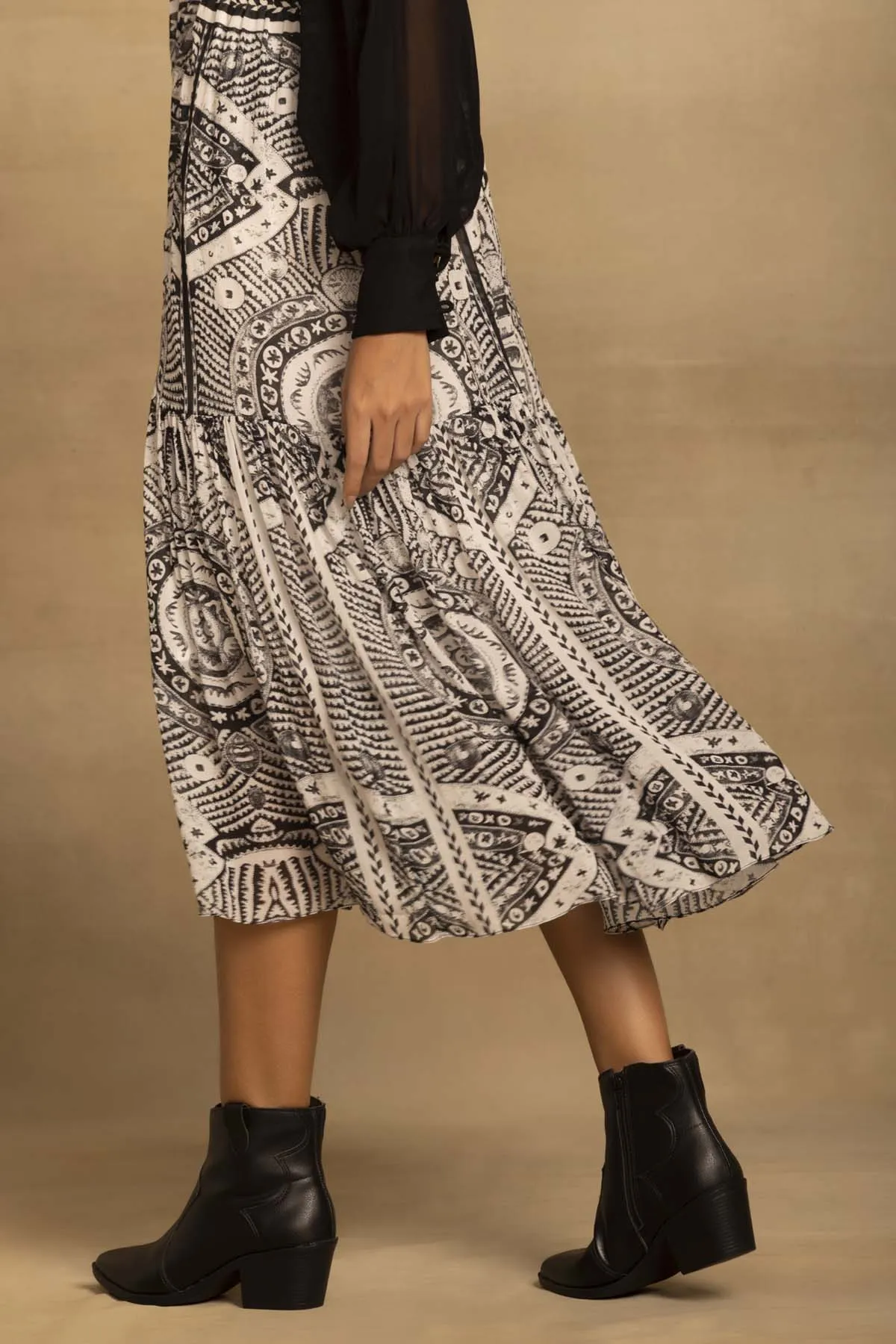 Ethnic Print Tiered Midi Skirt