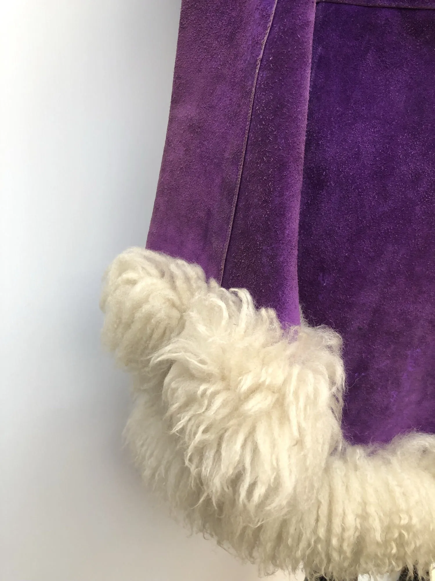 Rare 1970s Suede Shearling Hooded Jacket in Purple - Size 10