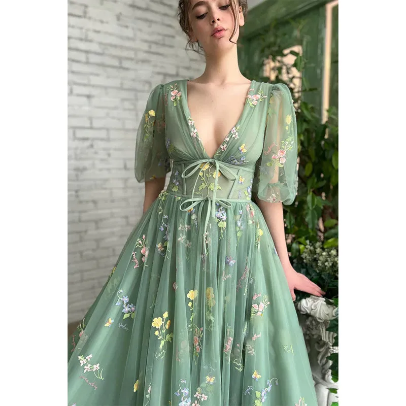 Sexy V-neck Half Sleeves Embroidery Lace Prom Dress with Pockets