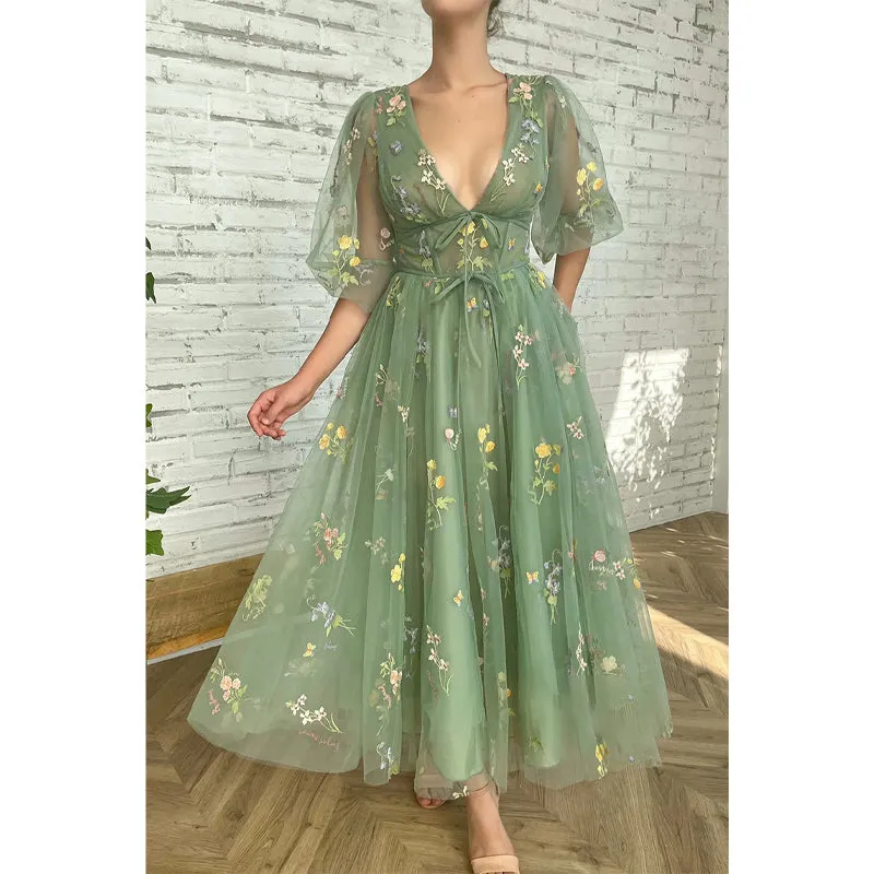 Sexy V-neck Half Sleeves Embroidery Lace Prom Dress with Pockets