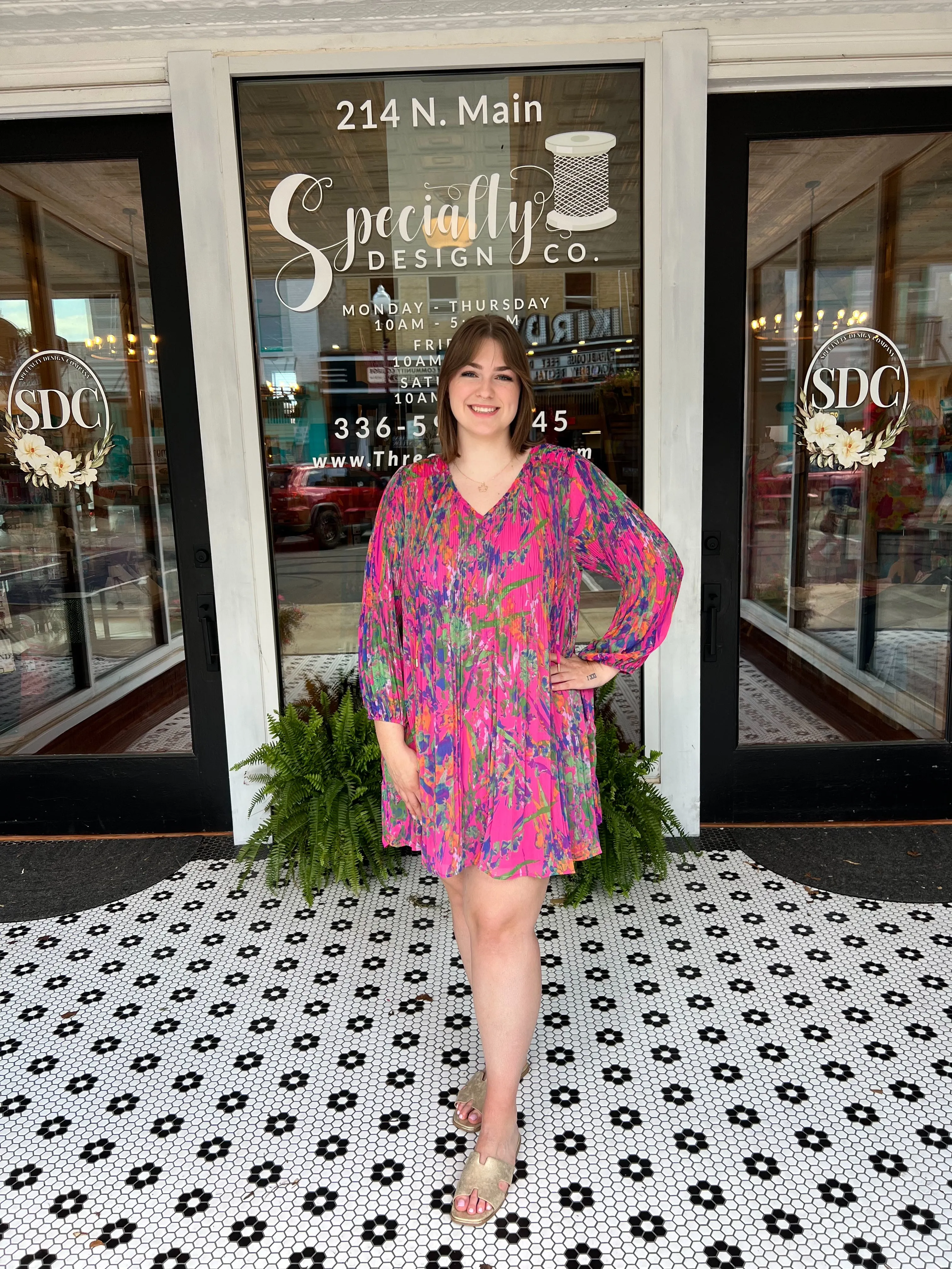 Summer Getaway Mini Dress *Curvy*